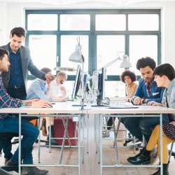 Logitech M220 Silent Optisk Trdls Sort